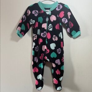 3/$20 The Children's Place Black Heart Print Fleece Sleeper, PRELOVED, 3-6M